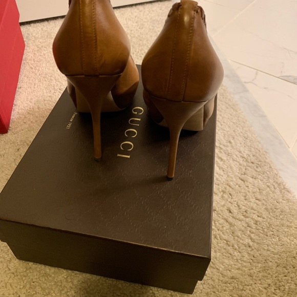 Gucci - Picture 3 of 6